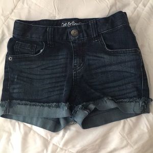 Girls Cat and Jack shorts